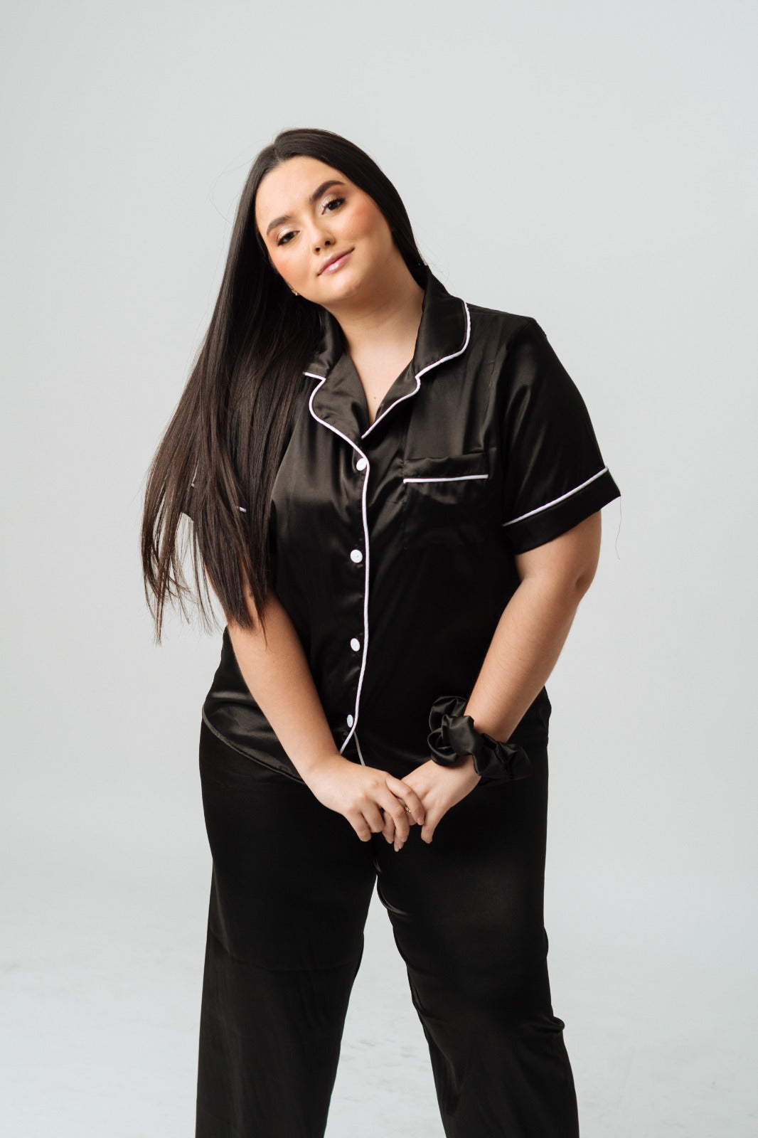 Luci pantalón largo camisa manga corta